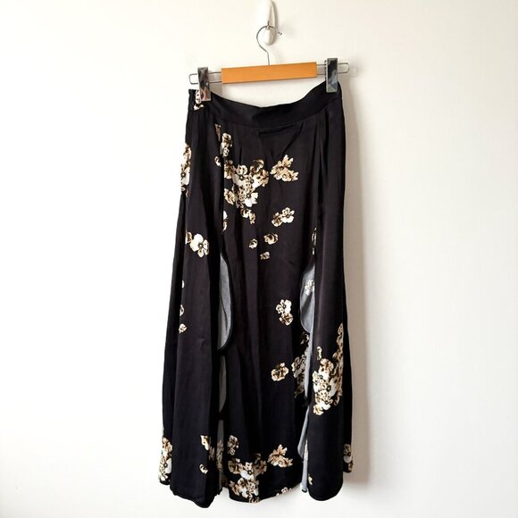Aritzia Little Moon Ruffle Floral Sateen Midi Skirt Black Size 0 - Picture 2 of 5